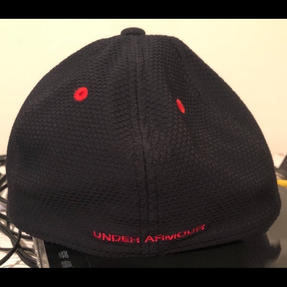Under Armour flat bill - Picture 2 of 3
